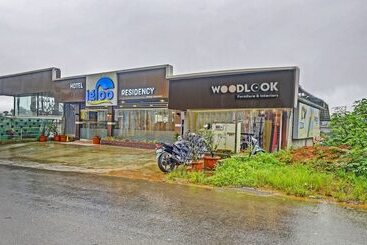 Hotel Treebo Igloo Residency Raja Seat