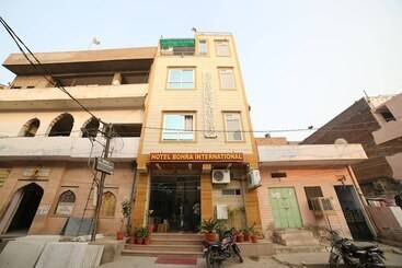 فندق O Jai Ambay International