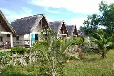 Hotel Sanjeela Plage Coco