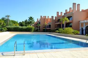 Huoneisto Golf F5 by Garvetur