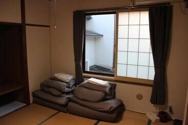 פנסיון Meinn Hanamaki   Hostel