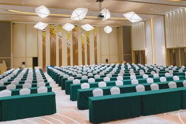 Hotel Holiday Inn Shaoguan Downtown, An Ihg