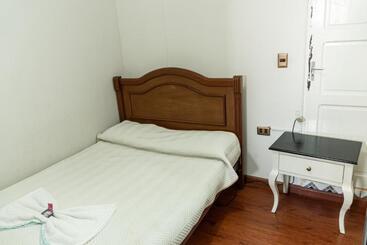 ホテル Residencial Velia & Victoria