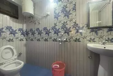 Hotel Luxury Yet Affordable Stay