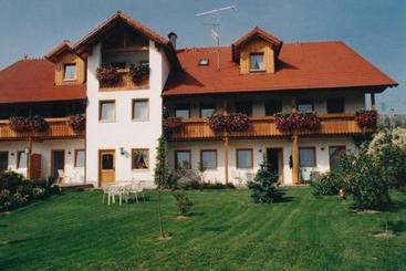 Appartementhaus Haflinger Hof