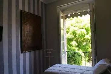 Nocleg ze śniadaniem Les Suites De Peyrat