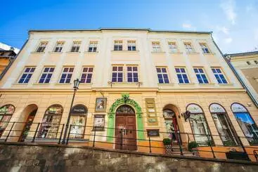Szálloda Divna Pani Luxury Gallery Rooms