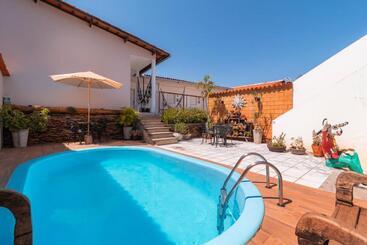 Herberge Pousada Lara