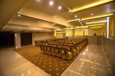 St Parklane Airport Hotel Chennai
