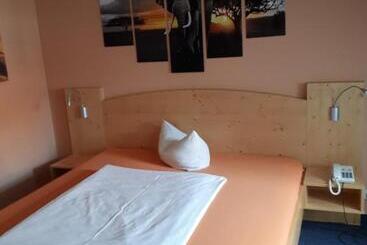 酒店 Zum Schwarzen Bär