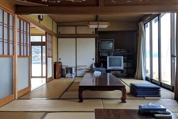 Ryokan Minshuku Kamagari