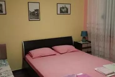 پانسیون Guesthouse Bato