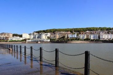 Hotel New Birchfield