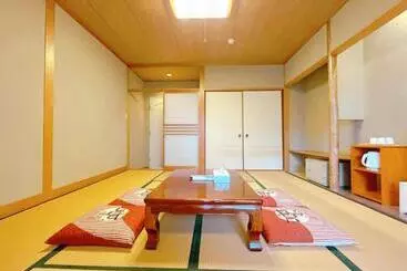 ペンション 和みの宿いろり