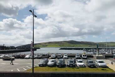 ペンション The Waterfront