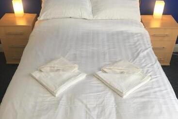 Southend Central Hotel   Close To Beach, City Centre, Train Station & Southend Airport