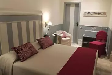 ホテル La Colonnina