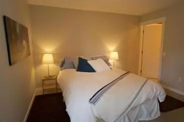 ペンション Halfmoon Haven Beach Cottage Or Oceanview Suite
