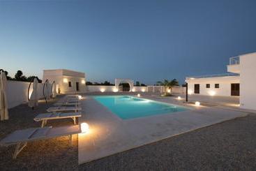 مبيت وإفطار Villa Lupia
