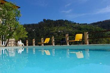 هتل Quinta Casal De Vila Pouca