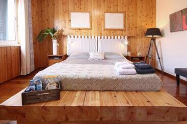 פנסיון Casa Da Flor