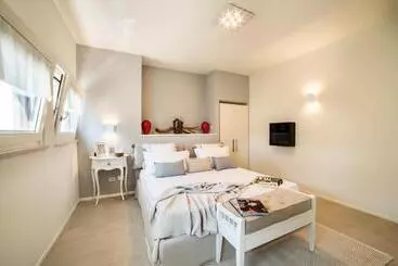 ペンション Riviera Carducci Rooms
