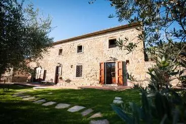 ホテル Agriturismo Borgo Tra Gli Olivi