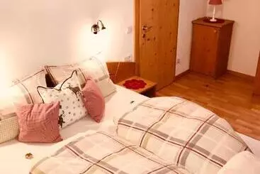 ホテル Luggishof