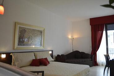 膳宿费 Olo Kalò Locanda