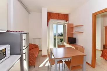 アパートホテル Villa Olga