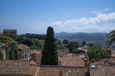 Otel Restaurant Bellevue