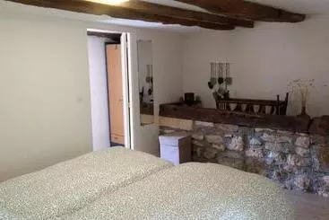 Majatalo Domaine De Cadenne