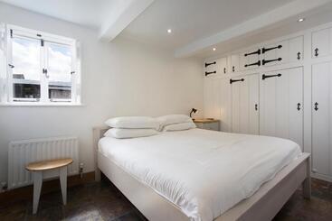 Aparthotel Whitstable Fisherman S Huts