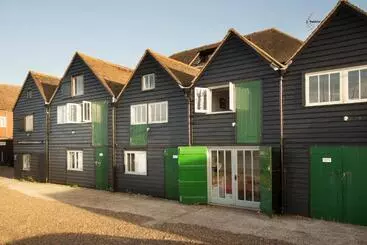 Aparthotel Whitstable Fisherman S Huts