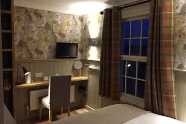 Majatalo The Harbour Guest House