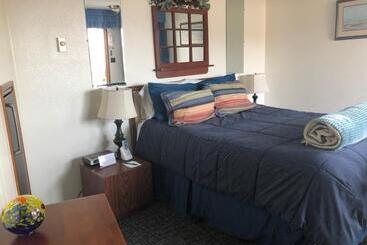 Отель Webb's Scenic Surf