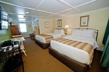 هاستل Georgianne Inn & Suites Check In 212 Butler Ave