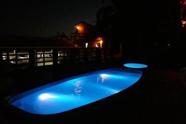 펜션 Pousada Farol Do Arvoredo