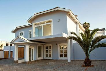 پانسیون Casa Al Mare Guest House