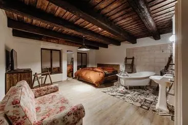 Majatalo Penzion Víno Hruška Pardubice