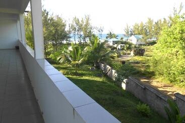 هتل آپارتمان Villa Tambatra