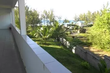 هتل آپارتمان Villa Tambatra