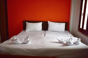 펜션 Sandhya Guest House Varanasi Near Ganga River