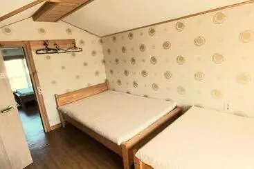 Pensión Tree House Guesthouse