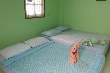 بنسيون Dahla House Ranong