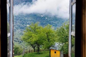 פנסיון Guesthouse Dritan Tethorja