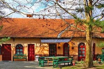 پانسیون 3 Platana