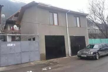 پانسیون Zeiko S Guesthouse