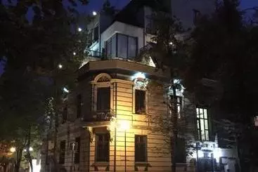 Pensió скерцо Skerzzo Guest House