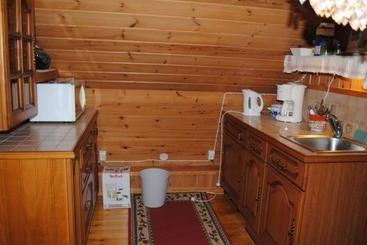 هاستل Li Luostarin Puutarha